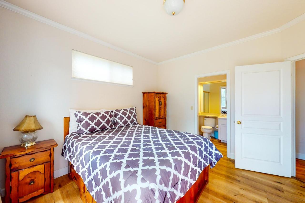 Great Escape Cabin โกรฟแลนด์ ภายนอก รูปภาพ